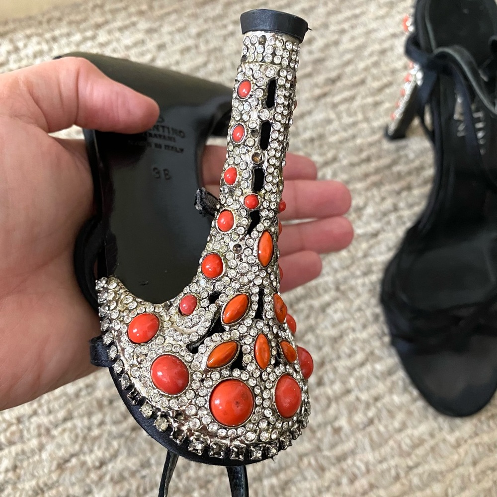 VALENTINO BLACK STRAP SANDALS EMBELLISHED Heels 6 - Picture 2 of 16